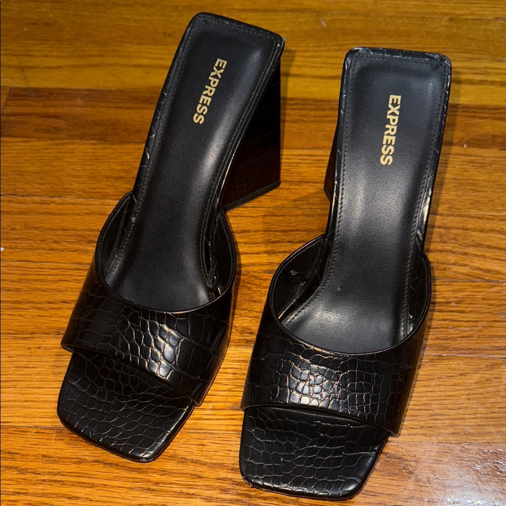 Express Black Textured Women's Heels Size 10 Black Sexy Heels